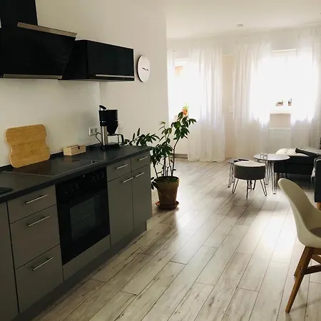 Im Zentrum Von 公寓 *